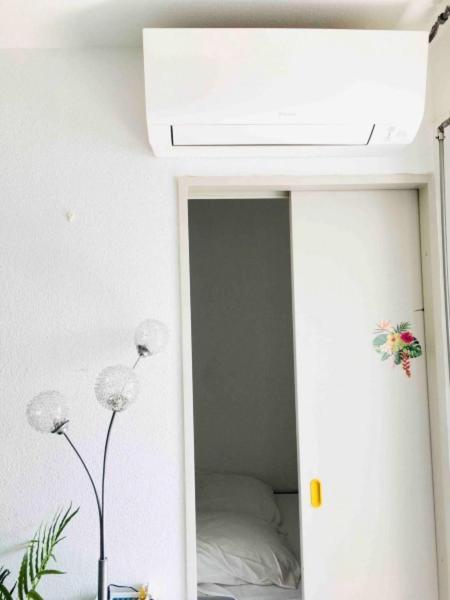 Studio Cosy Et Moderne Au Couchant Situe 150M De La Plage -Avec Parking Gratuit Prive - 25M2 - Climatise - Balcon - Wifi Gratuit La Grande-Motte Eksteriør bilde